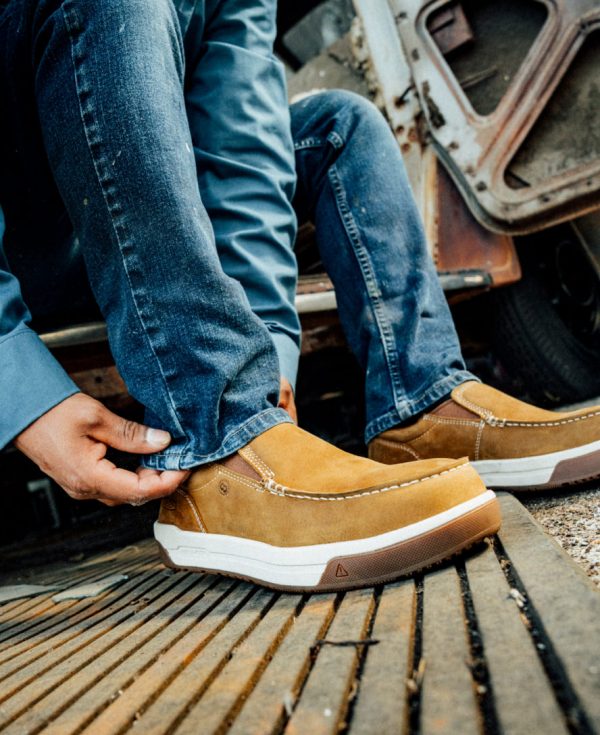Men's Gibson Slip-On Work Shoe (Carbon Toe)  |  Black/Gum