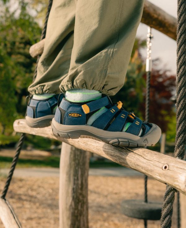 Little Kids' Newport H2  |  Triple Black