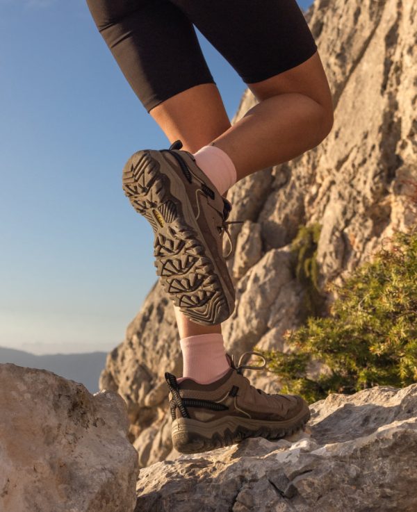 Women's Targhee IV Waterproof Hiking Shoe | Canteen/Huckleberry